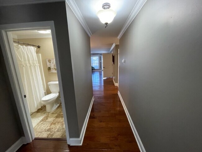 Foto del edificio - Maryville City 37801 - 2 bedroom, 2 bath c...