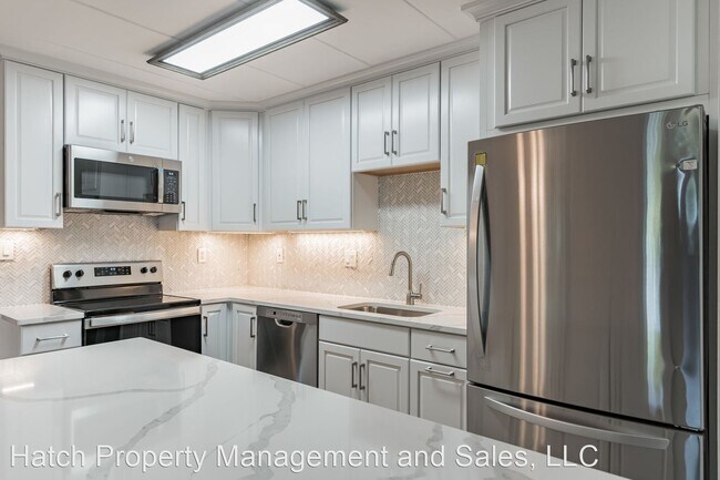 Building Photo - 1 br, 1 bath House - 6210 Edsall Rd  #201