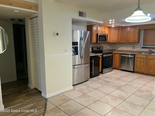 Foto del edificio - 3135 Shady Dell Ln