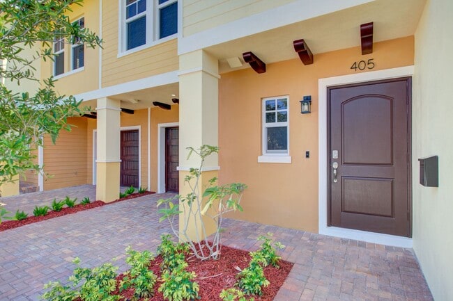 Photo - Bermuda Cay Townhomes