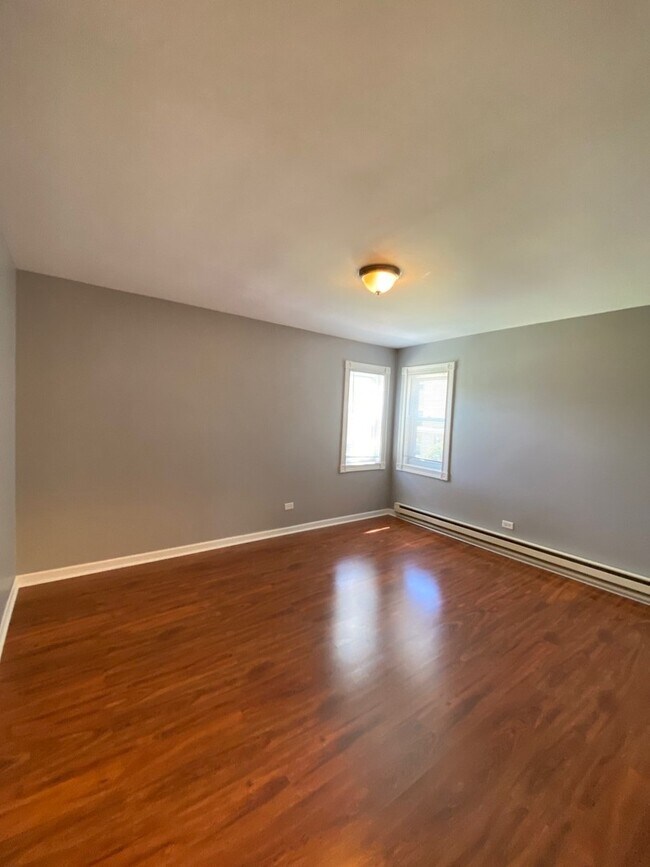 Building Photo - 6842 W Lode Dr