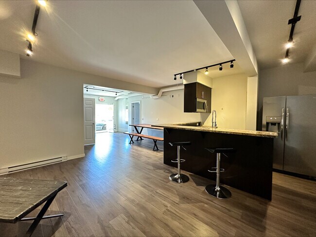 Photo du bâtiment - 430 5th St