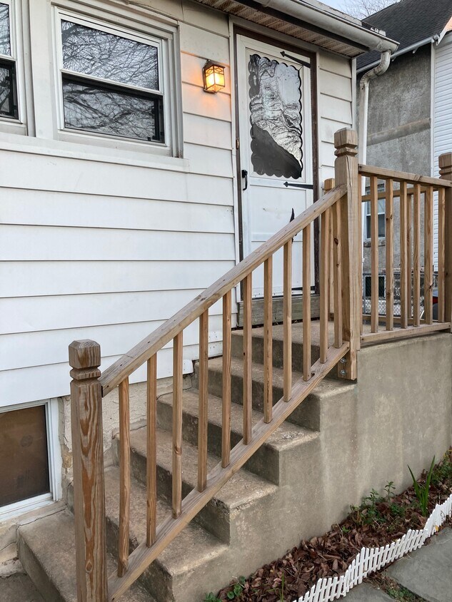 28 Beverly Ave Unit D, East Lansdowne, PA 19050 Apartments in East