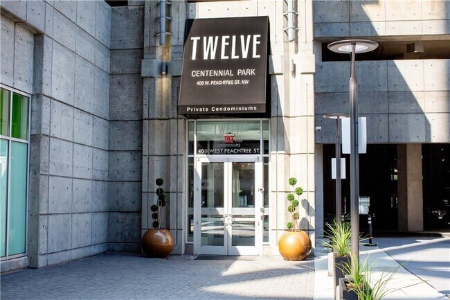 Foto del edificio - 400 W Peachtree St NW