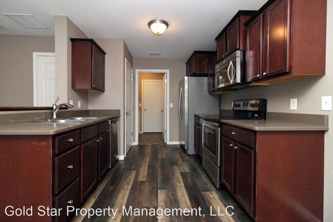 Building Photo - 3 br, 2.5 bath House - 4122 Lorrain Pl