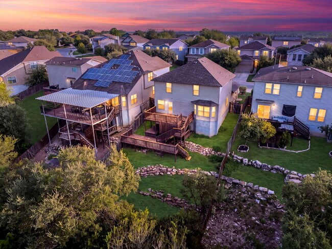 Building Photo - VIEWS VIEWS VIEWS! Ask about our rent incentives and Book your self guided tour today!
