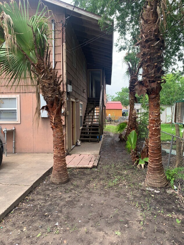 617 Knipling St Unit A, Port Lavaca, TX 77979 Apartments in Port