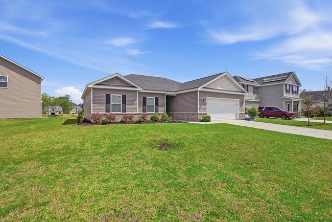 Building Photo - Vale Loop