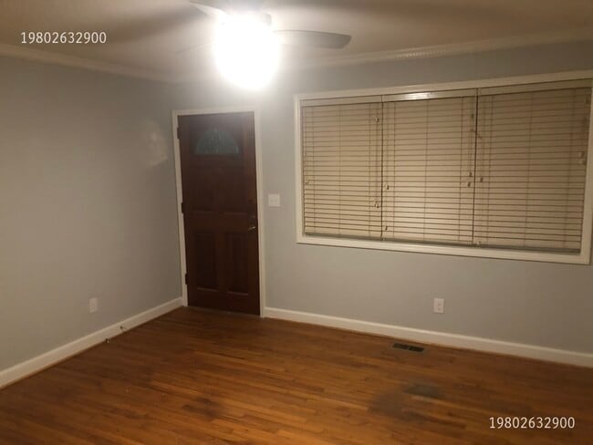 Building Photo - 418 Sherman St