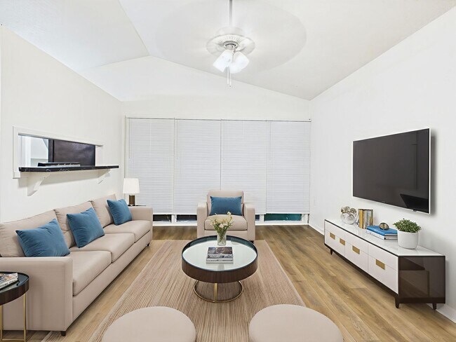Foto del edificio - 407 Fox Run Ave
