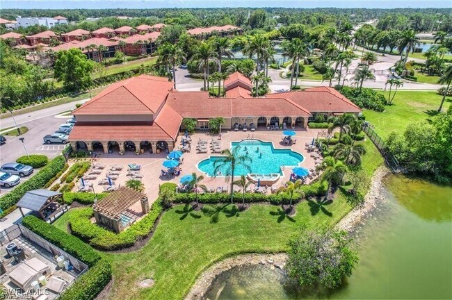 Foto del edificio - 6645 Huntington Lakes Cir
