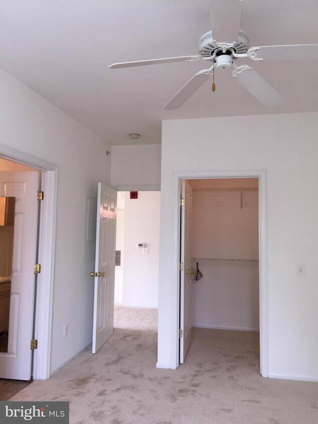 1600 Spring Gate Dr. Unit 2407, McLean, VA 22102 Apartment for Rent