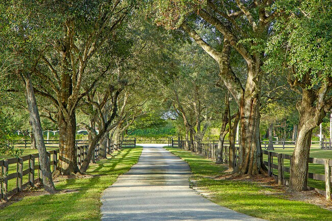 Foto del edificio - 12284 Indian Mound Rd