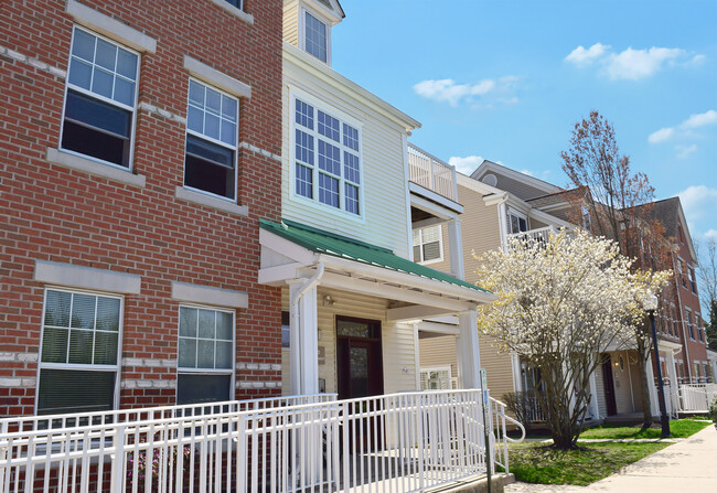 Building Photo - The Willows at Medford