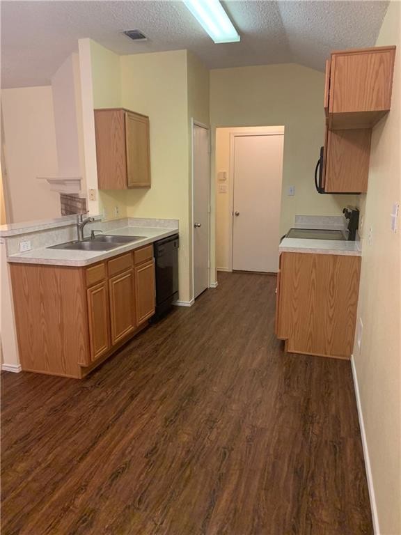 Foto del edificio - 2413 Kelton St