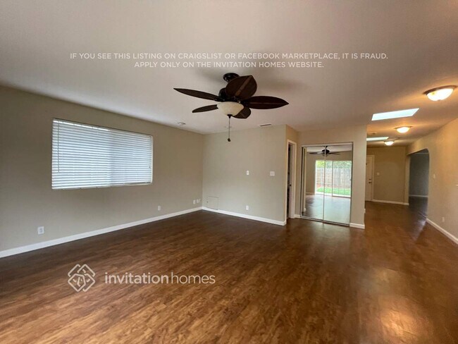 Foto del edificio - 1248 Delwood St