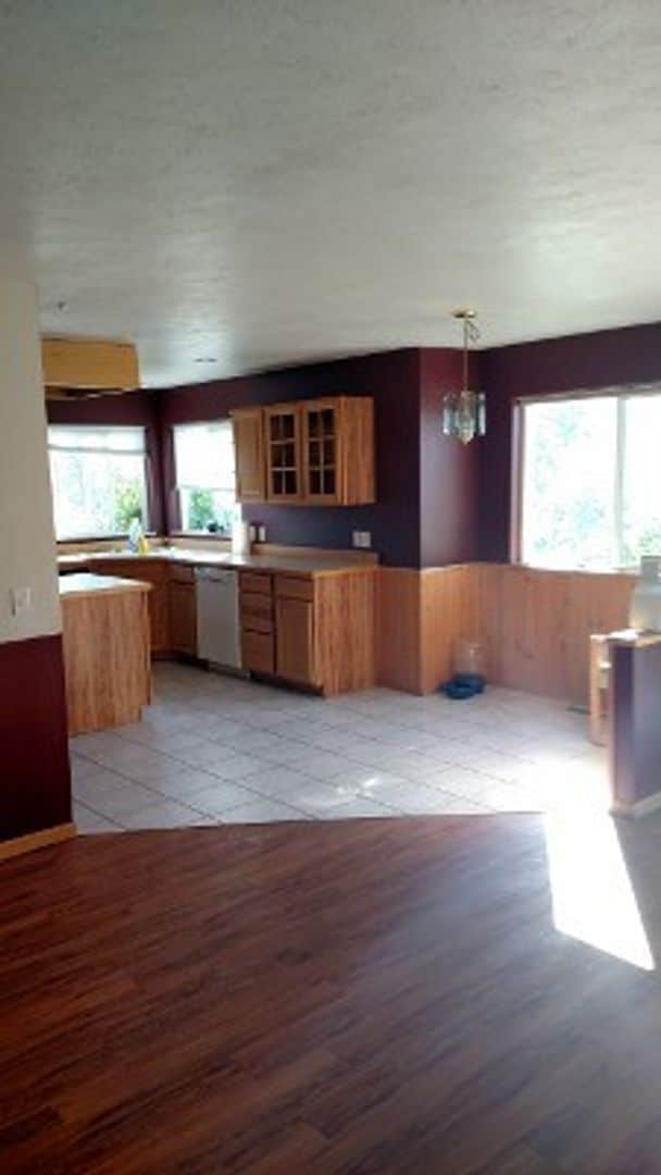 Building Photo - Home in Friendly Manhattan, Montana