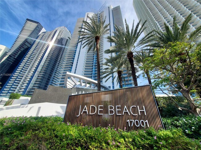 Foto del edificio - 17001 Collins Ave