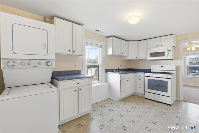 Foto del edificio - 194 Cherry St