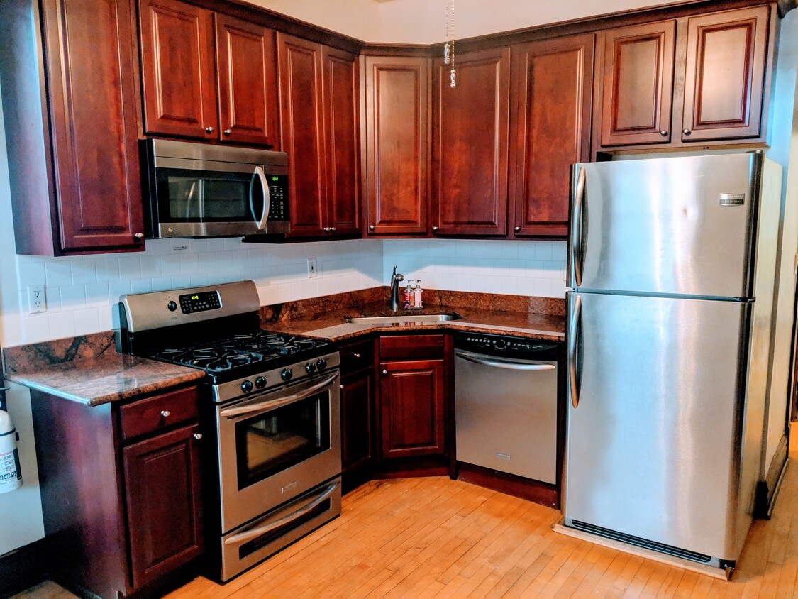 Foto principal - 2723 N Kimball Ave
