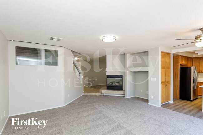 Foto del edificio - 10174 Pennyroyal St