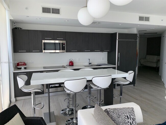 Foto del edificio - 55 SW 9th St