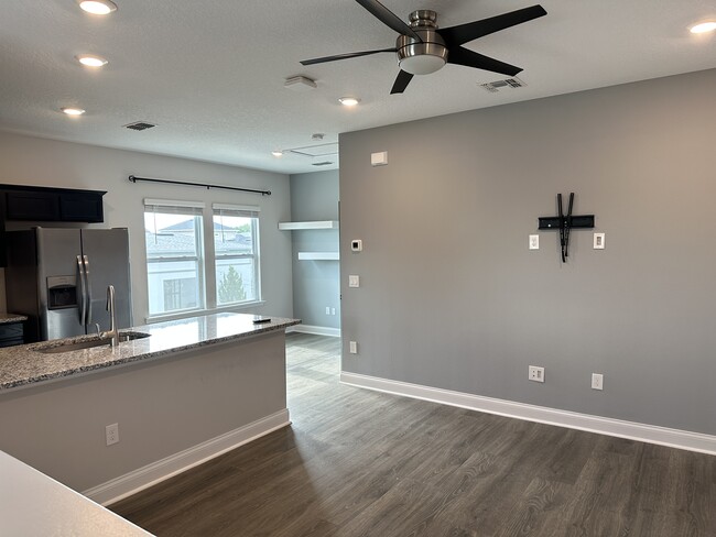 Building Photo - 14685 Englert Aly