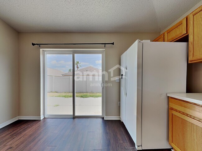 Foto del edificio - 30312 Rattana Ct
