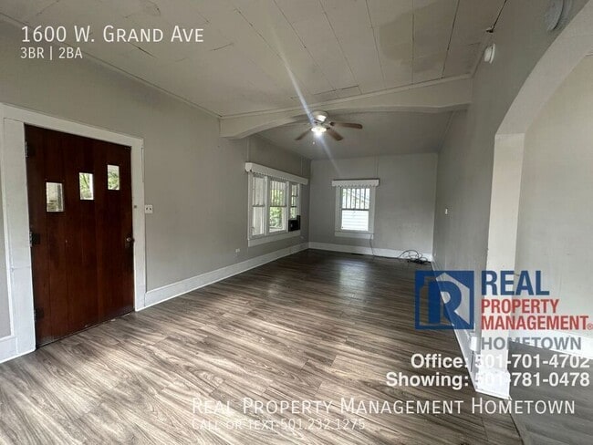 Foto del edificio - 1600 W Grand Ave