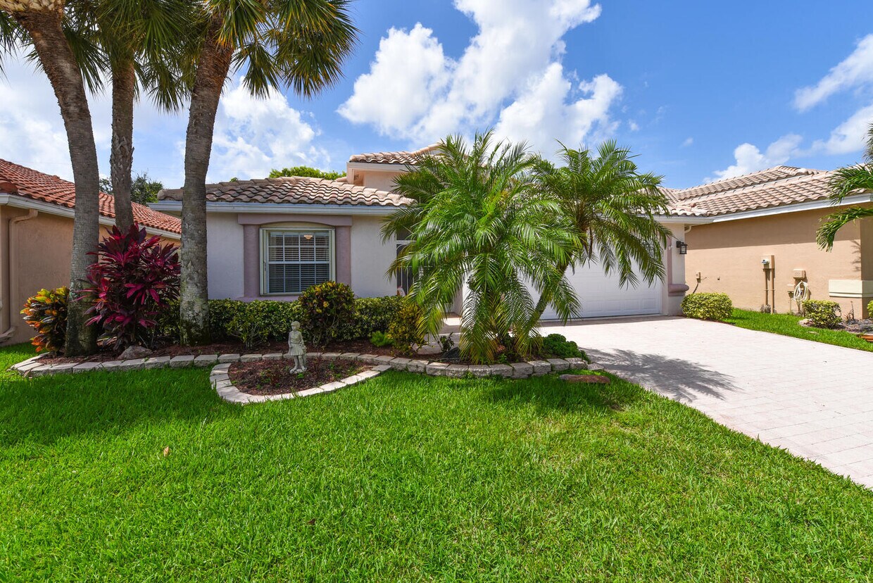Primary Photo - 7212 Trentino Way