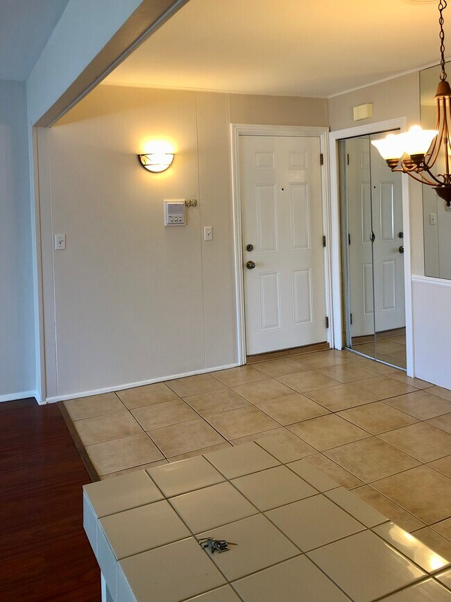 Entry - 2309 Walton Blvd, Unit #37