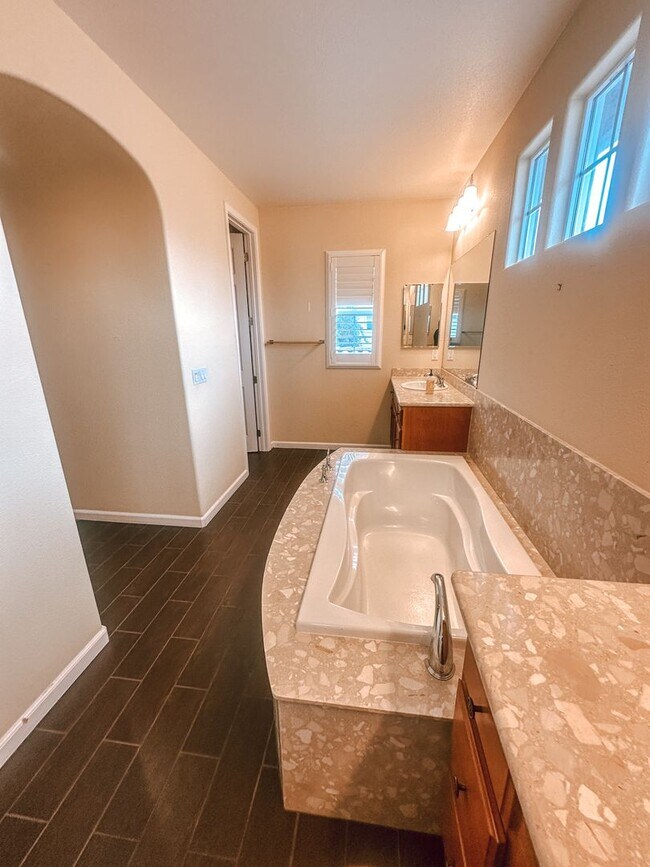 Foto del edificio - Gorgeous Home in San Ramon Available Now!