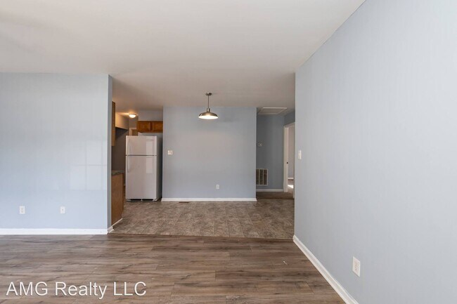 Building Photo - 3 br, 2 bath House - 503 W Carver Street
