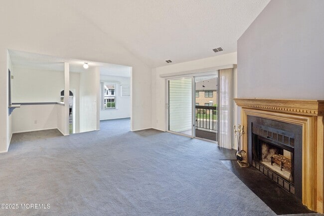 Building Photo - 2504 Lighthouse Ln