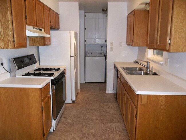 Foto del edificio - Charming Ranch Home Near the Foothills