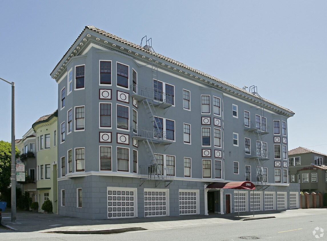 Primary Photo - 1901 Beach Street