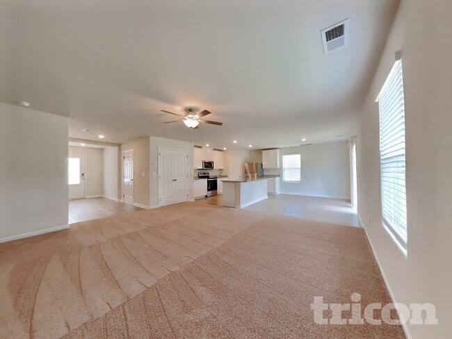 Building Photo - 14 Ivy Bank Dr