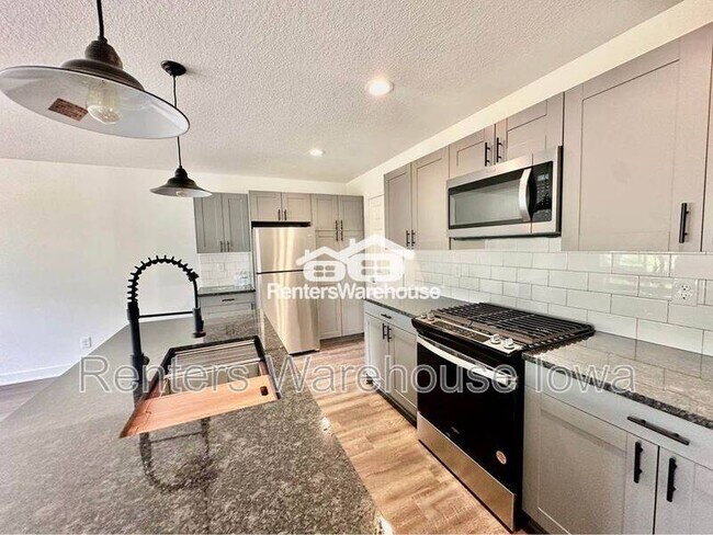 Foto del edificio - 2109 Willis Ave