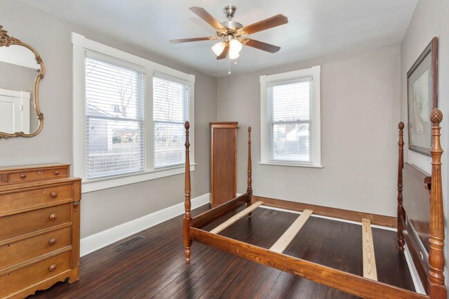 Foto del edificio - 1340 N Park Ave