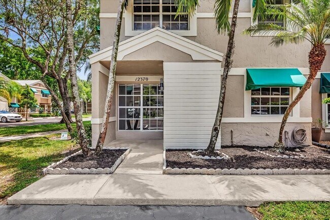 Foto del edificio - 12370 SW 52nd St