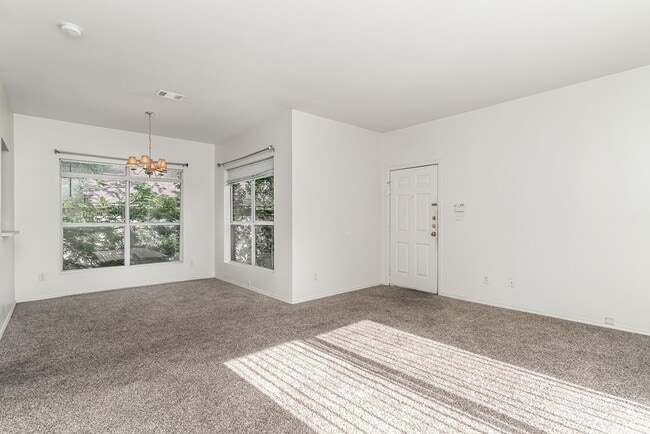 Photo - 3329 Rosedale Ave Apartment