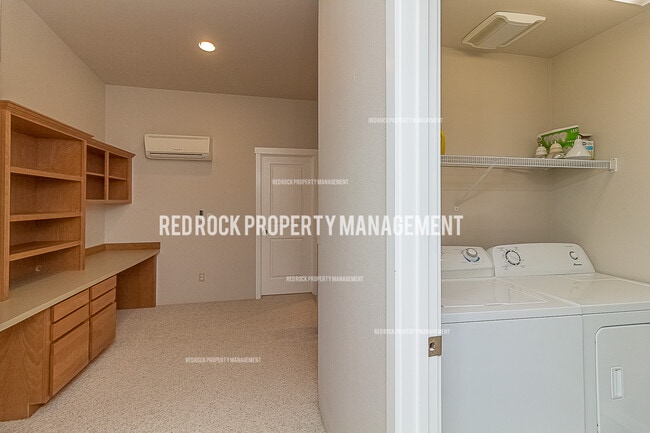 Building Photo - 2230 N Country Vista Blvd