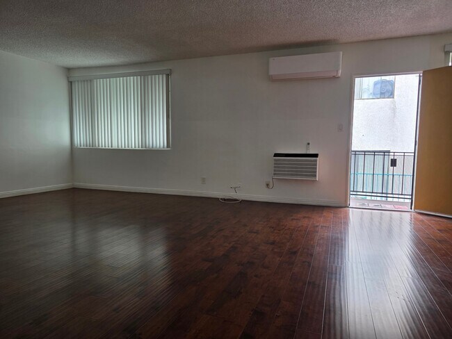 Foto del edificio - 706 E Harvard St