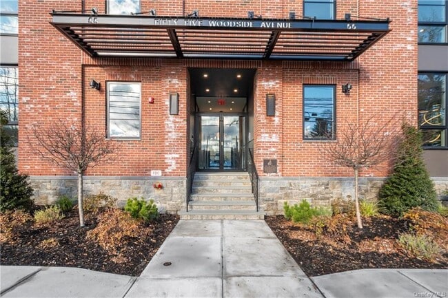 Building Photo - 55 Woodside Ave