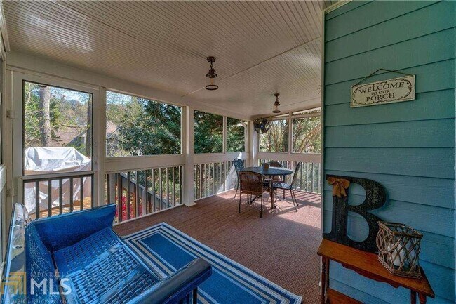 Building Photo - 1479 Justin Dr
