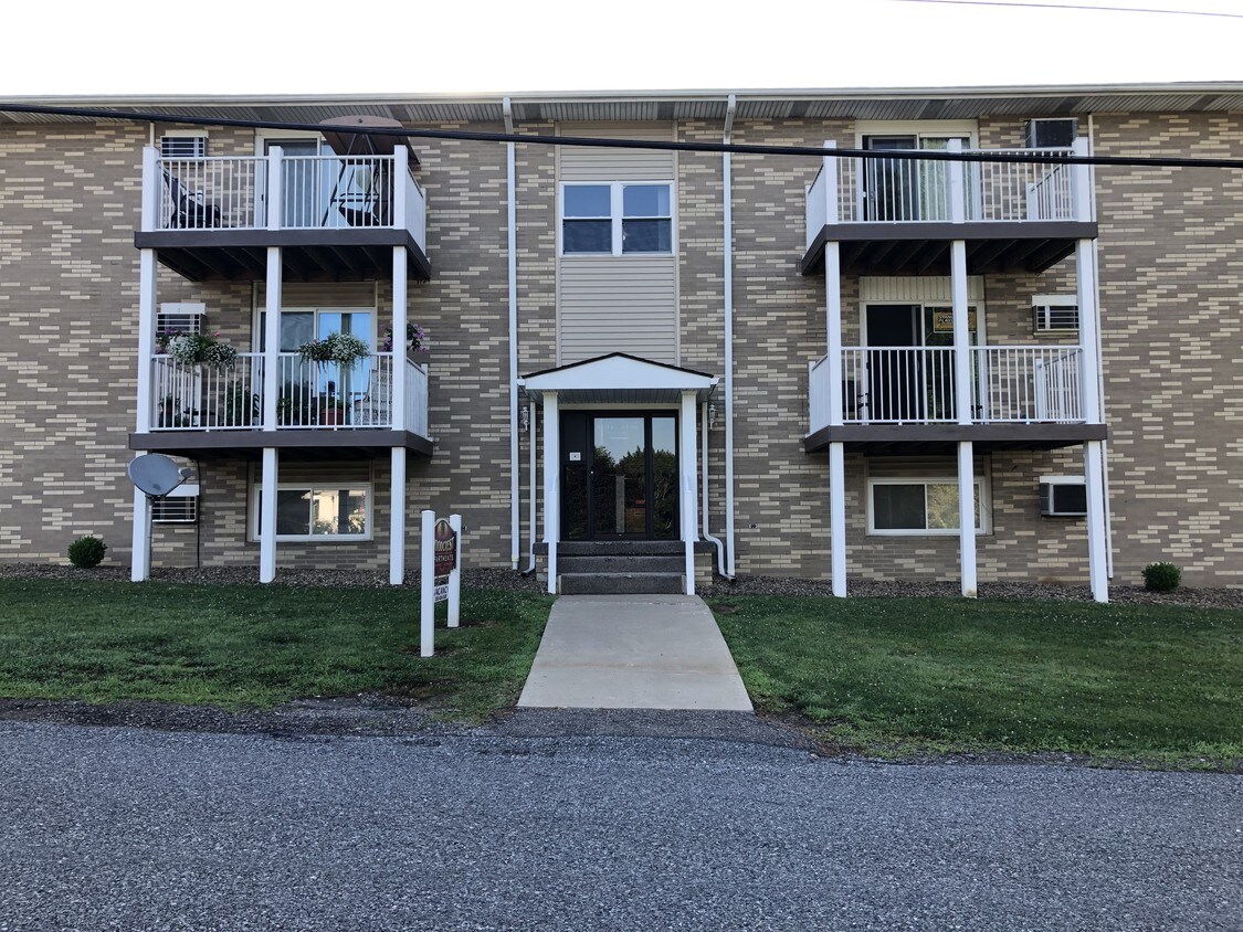 3194 Curry St Unit 1, East Liverpool, OH 43920 - 3194 Curry St