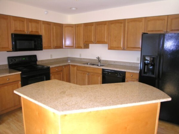 Foto del edificio - 3 Abbott Ln