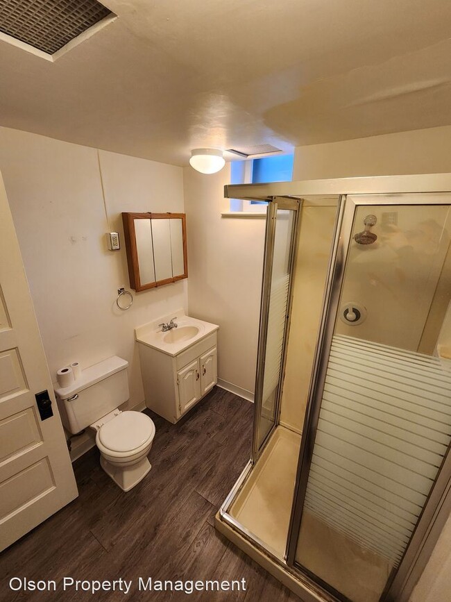 Building Photo - 1 br, 1 bath House - 614 Grand Avenue Unit H