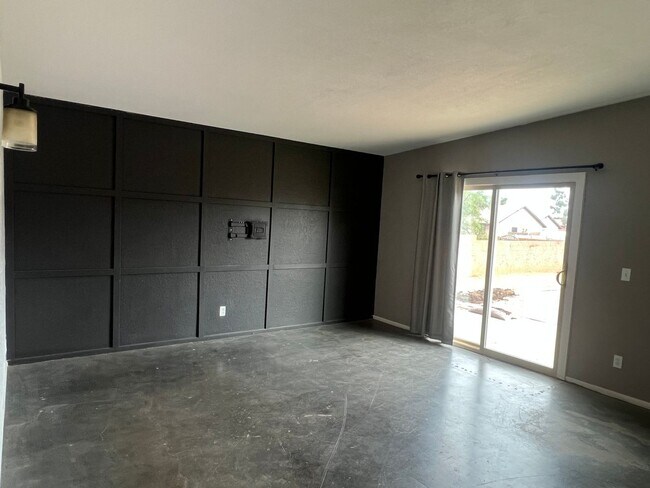 Foto del edificio - Room for all your toys, large and small!