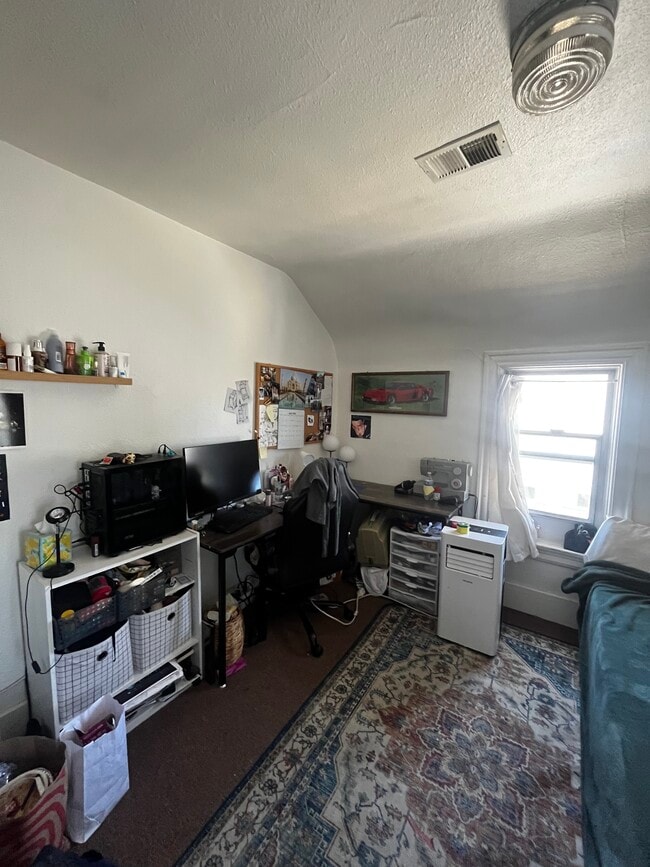 Foto del edificio - 362 N 7th St